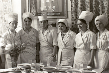 İki sıradan yemekler Sovyet çocukluk, şimdi artık tat (ve üzgün)