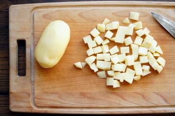 Çok lezzetli ve basit peynir çorbası!