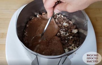 Hızlı ve kolay fırınsız hazırlanır çikolata pasta hazırlamak için